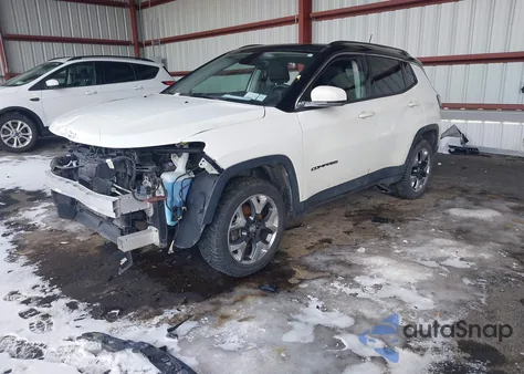 2018 Jeep Compass Limited 4X4 из США, поврежденный, VIN 3C4NJDCB2JT190458